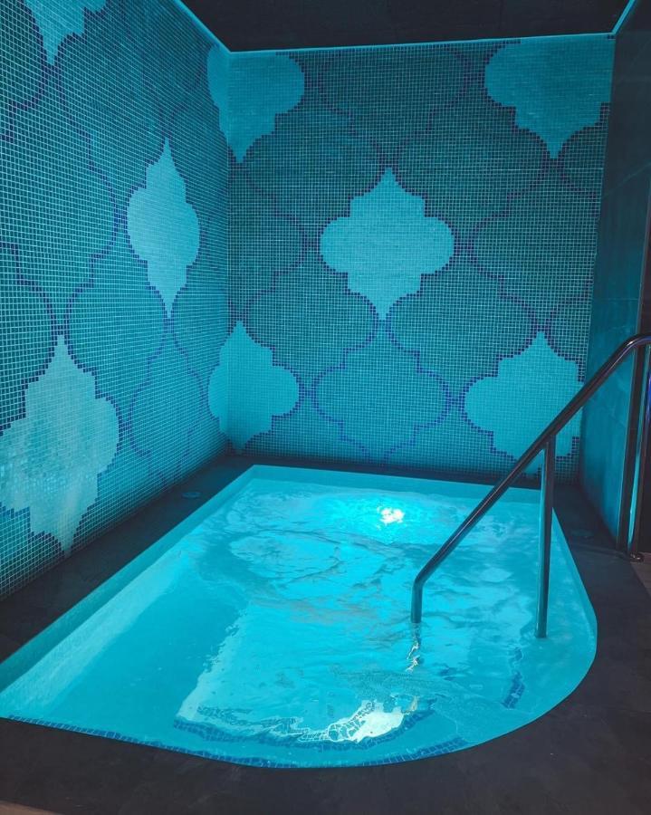 New Luxury Sunrise Oceanview Apartment In ジブラルタル エクステリア 写真