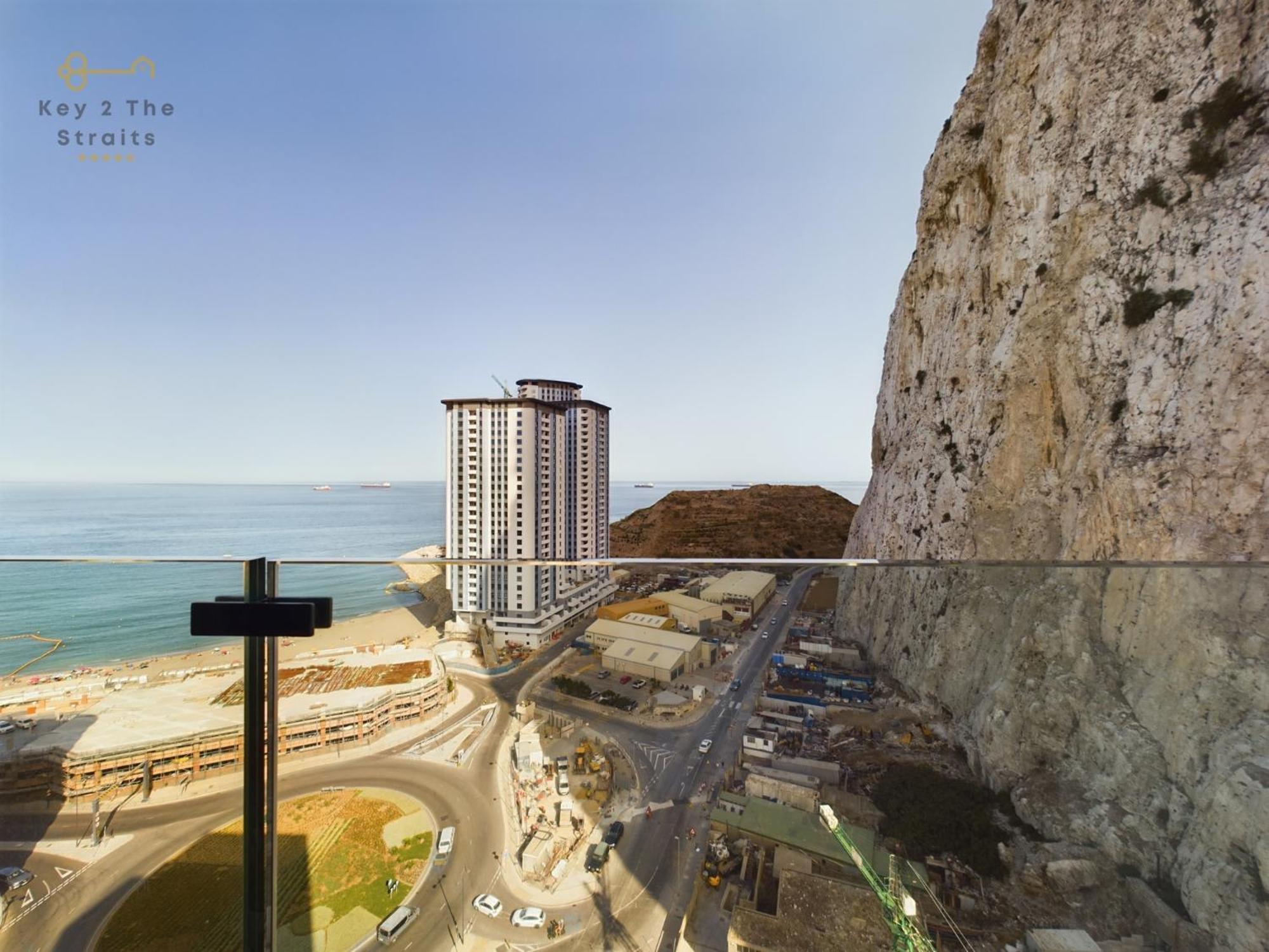 New Luxury Sunrise Oceanview Apartment In ジブラルタル エクステリア 写真