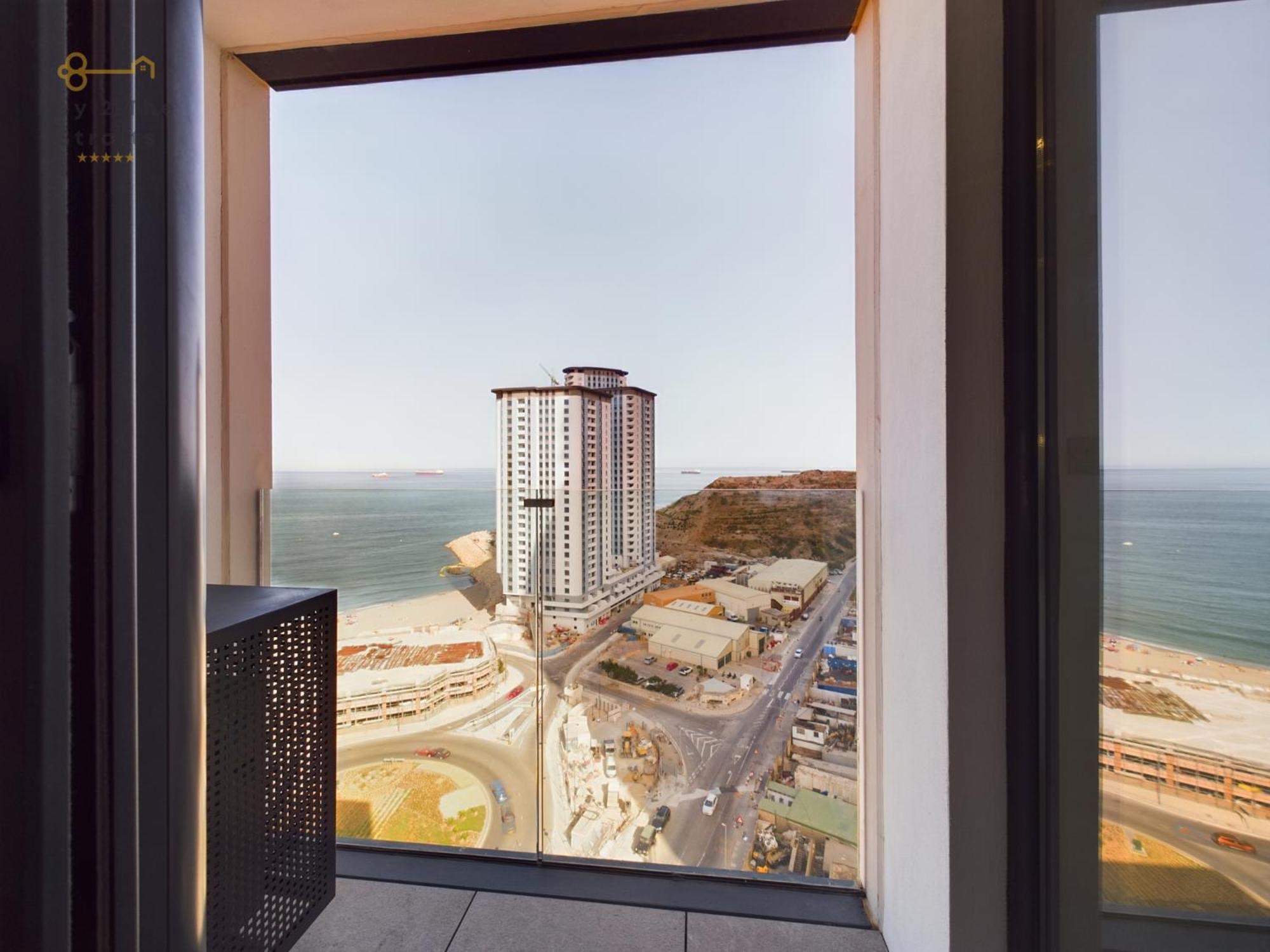 New Luxury Sunrise Oceanview Apartment In ジブラルタル エクステリア 写真